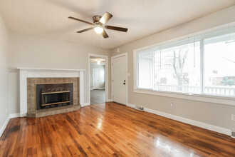 242 Pearson Rd in Easley, SC - Building Photo - Building Photo