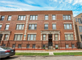 4434 S Calumet Ave, Unit 2 Apartments