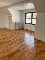 21 Pearl St, Unit 3 in Hudson Falls, NY - Building Photo
