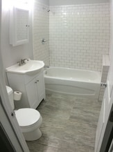 2224 N 12th St, Unit 1b in Philadelphia, PA - Building Photo - Building Photo