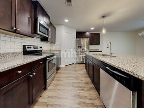 215 Bellflower Cir in Guyton, GA - Building Photo - Building Photo