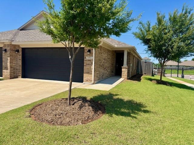 2401 Northcreek Ln in Oklahoma City, OK - Building Photo