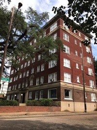 St. Charles Apartamentos