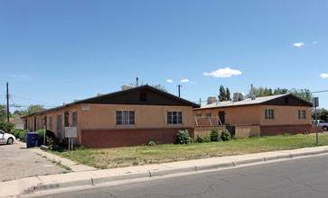 436-444 Alcazar St SE in Albuquerque, NM - Building Photo - Building Photo