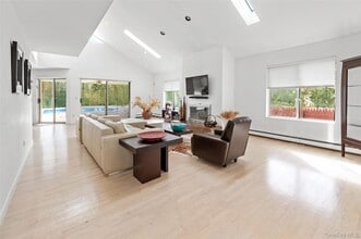 9 The Registry in East Quogue, NY - Building Photo - Building Photo