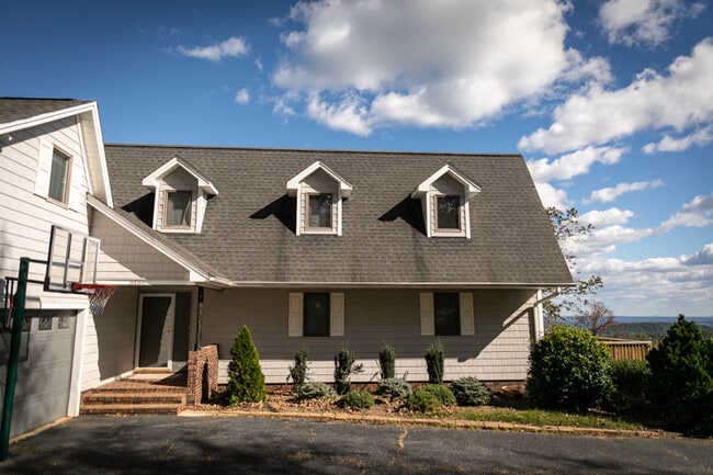 5156 Mineral Springs Mountain Ave in Valdese, NC - Building Photo - Building Photo