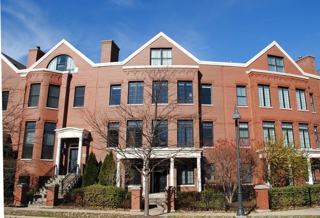 property at 1813 Admiral Ct