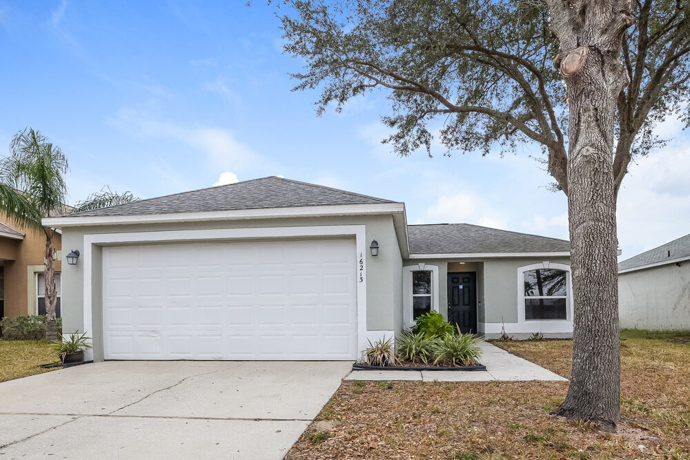 16213 Wilkinson Dr in Clermont, FL - Building Photo