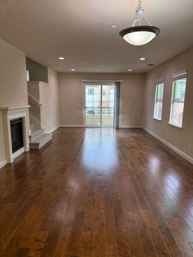 216 Miro Ave in Mountain View, CA - Building Photo - Building Photo