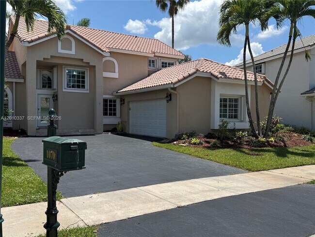 1070 Capistrano in Weston, FL - Building Photo - Building Photo