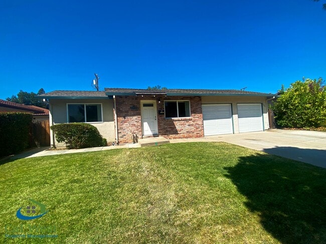 property at 155 Locksunart Way