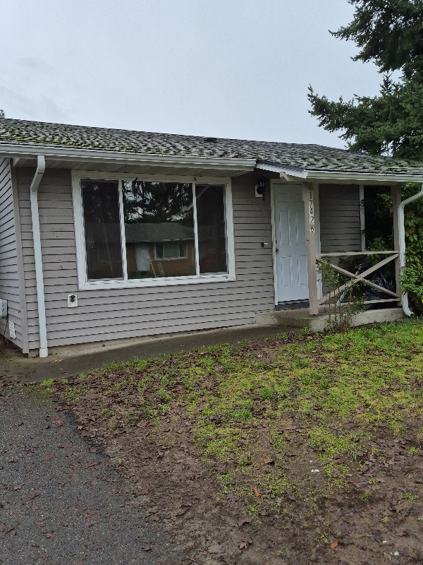 property at 17426 8th Ave E