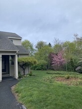 5 Highcrest Dr in Rocky Hill, CT - Building Photo - Building Photo