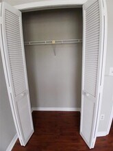 7454 Wynnewood Square in Winter Park, FL - Foto de edificio - Building Photo