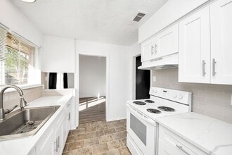 4519 Reynaldo Dr in Spring, TX - Foto de edificio - Building Photo