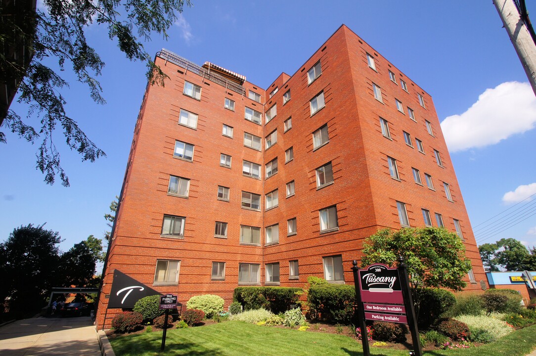 The Tuscany Apartments 300 Washington Rd. in Pittsburgh, PA - Building Photo