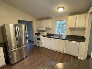 4529 N Siesta Pl in Oak Harbor, WA - Building Photo - Building Photo