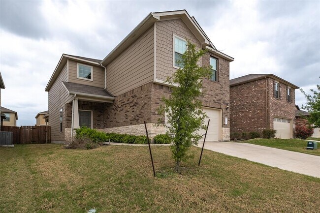 16009 Canberra Trail in Austin, TX - Building Photo - Building Photo