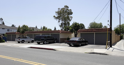 San Juan Street Apartments in Tustin, CA - Building Photo - Building Photo