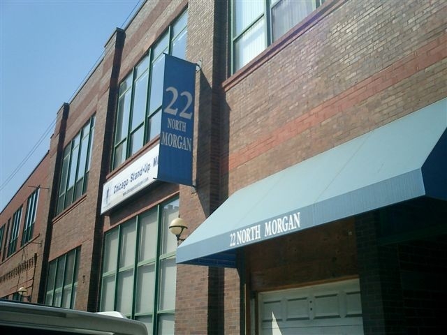 22 N Morgan St in Chicago, IL - Building Photo
