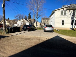15 12th Ave NW, Unit 3 in Rochester, MN - Building Photo - Building Photo