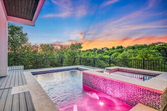 235 Canyon Turn Trail in Lakeway, TX - Building Photo - Building Photo