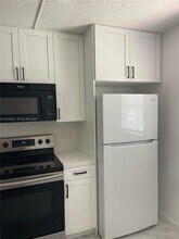 10357 NW 8th St in Pembroke Pines, FL - Building Photo - Building Photo