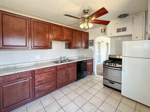 1350 S Grant St in Denver, CO - Building Photo - Building Photo