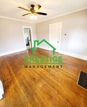 207 Monroe St in Valparaiso, IN - Building Photo - Building Photo