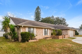 20507 Maxim Pkwy in Orlando, FL - Building Photo - Building Photo