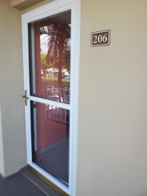 2400 NE 1st Ln in Boynton Beach, FL - Building Photo - Building Photo