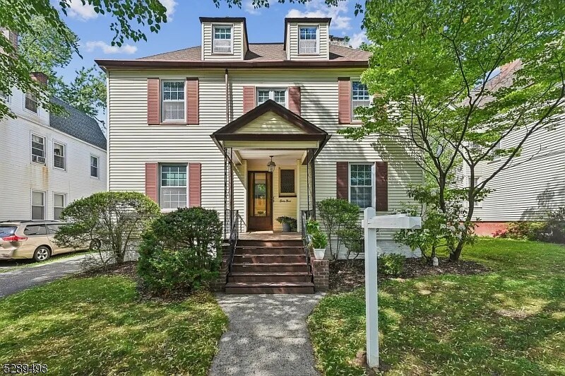 69 Arnold Ter, Unit Apartment 1 in South Orange, NJ - Building Photo