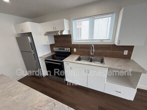 575 Syndicate Ave S in Thunder Bay, ON - Building Photo - Building Photo