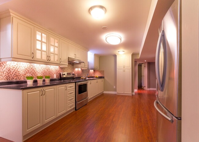 property at 900 Somerville Terrace