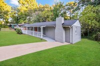 3473 Pinehill Dr photo'