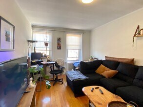 1860 Commonwealth Ave, Unit 51 in Boston, MA - Building Photo - Building Photo