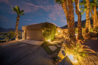 17 Cahuilla Hills Dr in Palm Springs, CA - Building Photo - Building Photo