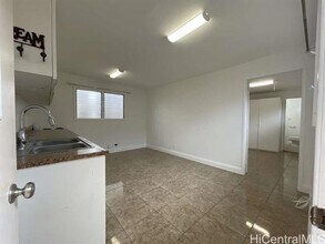 970 Kalawai Pl in Kailua, HI - Building Photo - Building Photo