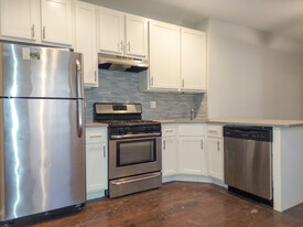 5158 N Leavitt, Unit 3 in Chicago, IL - Building Photo