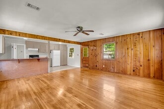 706 Cypress St in Columbus, MS - Foto de edificio - Building Photo