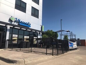 Lofts @ 1633 - Student Living in Mankato, MN - Building Photo - Building Photo