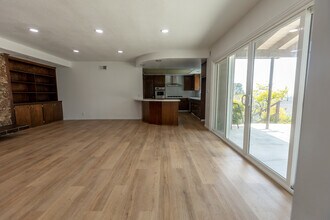 1855 Alpha St in South Pasadena, CA - Building Photo - Building Photo