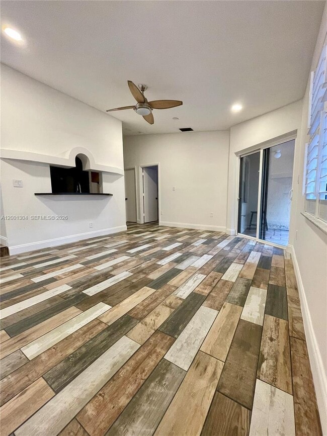 11288 SW 9th Ct in Pembroke Pines, FL - Building Photo - Building Photo