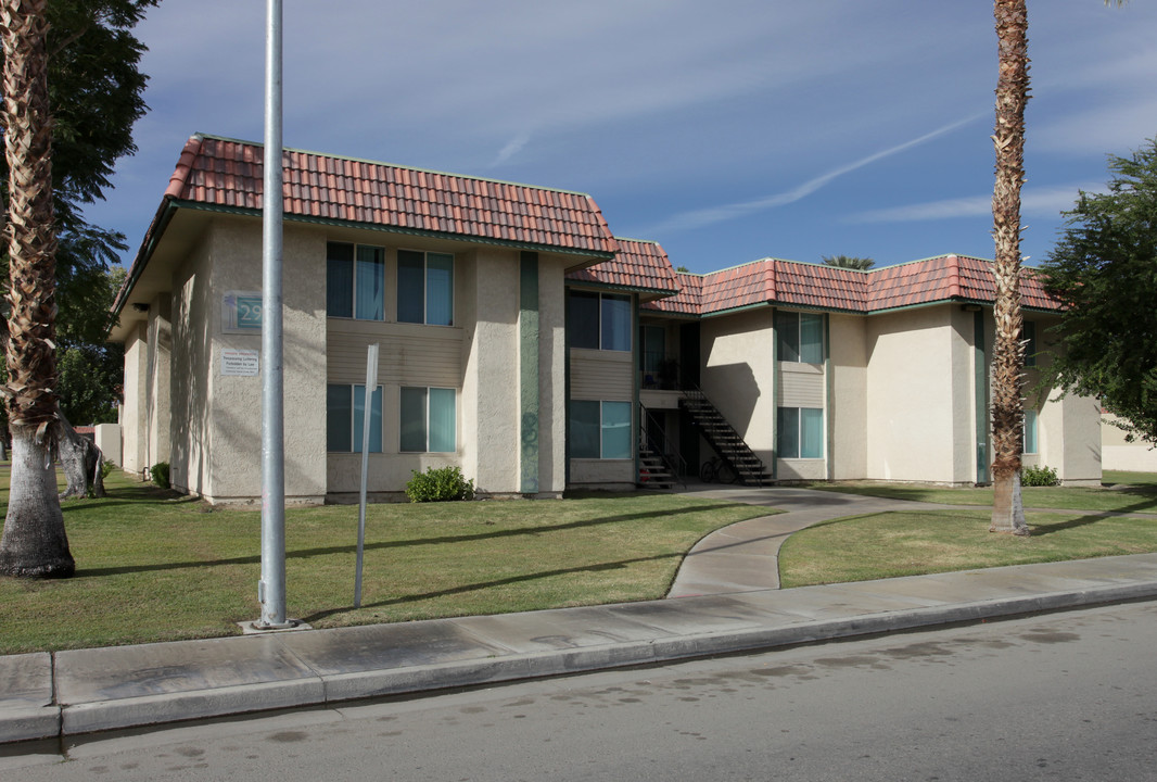 Summer Field Apartments in Indio, CA - Foto de edificio