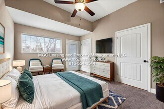 126 Barberry Ln in Raymore, MO - Building Photo - Building Photo