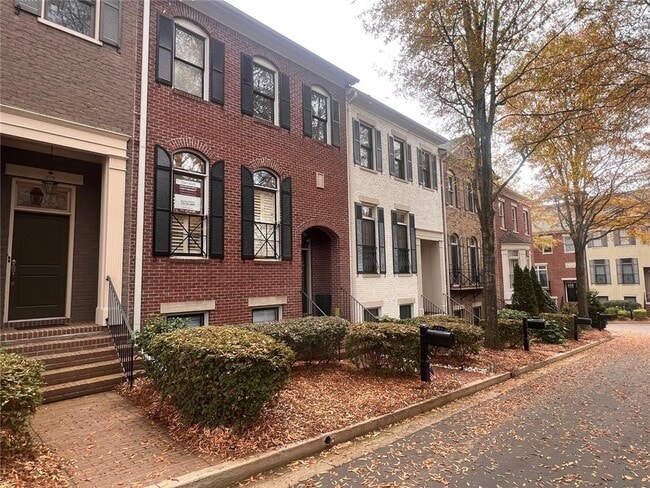 144 W Ridge Way in Roswell, GA - Building Photo - Building Photo