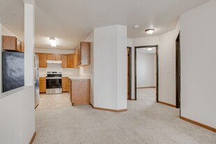 Sandstone Apartments in Fargo, ND - Building Photo