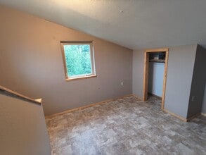 12201 E Soapstone Rd in Palmer, AK - Building Photo - Building Photo