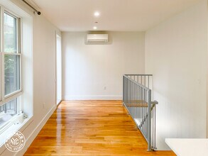 225 Howard Ave, Unit 6R in Brooklyn, NY - Building Photo - Building Photo