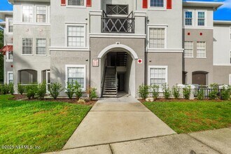 3591 Kernan Blvd S in Jacksonville, FL - Building Photo - Building Photo